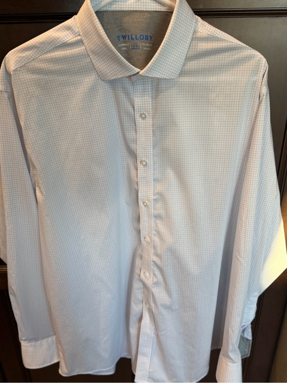 Twillory men's performance long-sleeve dress shirt a light blue white XL